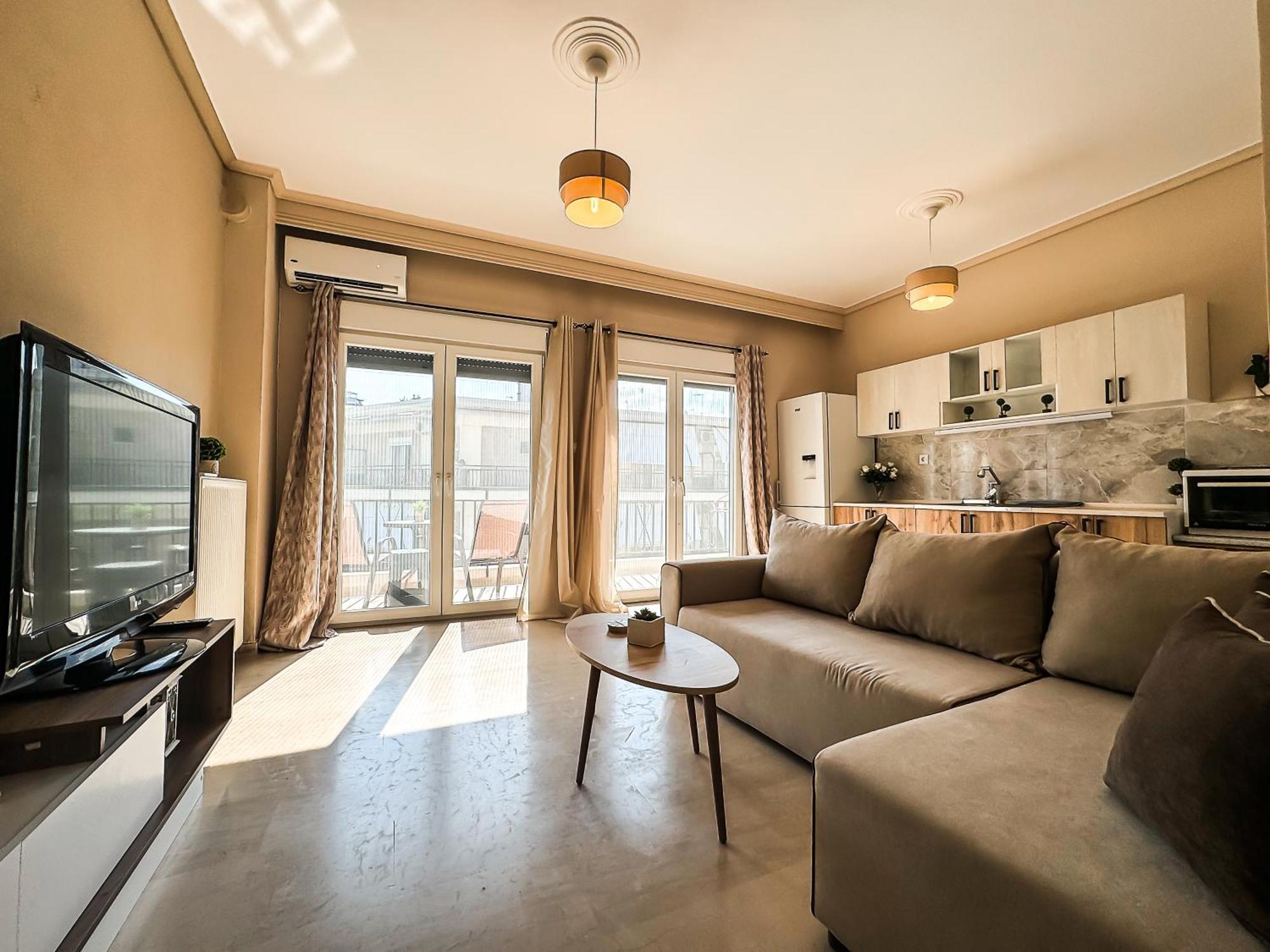 Philip's Seaside Apartment *
